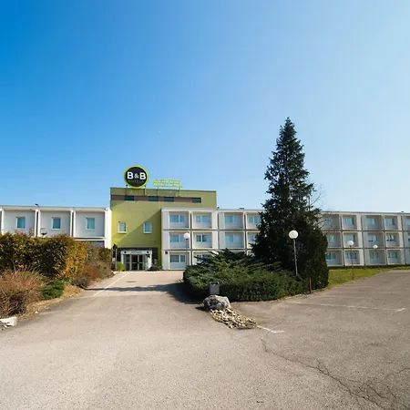 Chateaufarine 2* Μπεζανσόν
